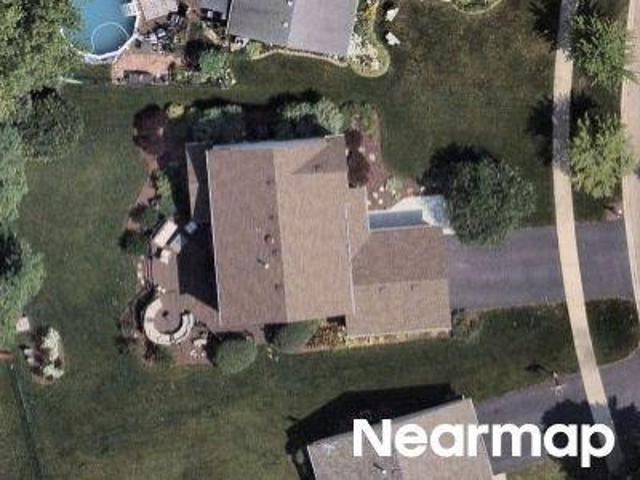 House for sale in Mchenry, Illinois