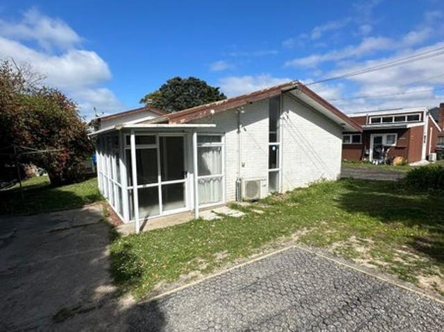 Apartment for rent in Waikōwhai, Puketāpapa
