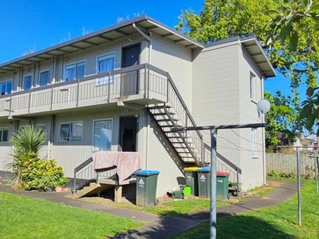 Apartment for rent in Hillsborough, Oroua County