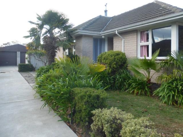 House for rent in Chaslands, Canterbury