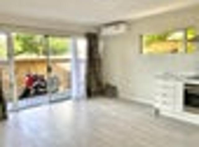 Apartment for rent in Three Kings, Oroua County