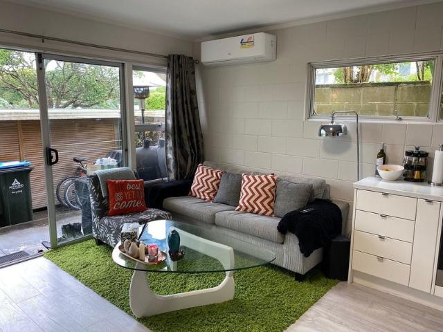 Apartment for rent in Hillsborough, Oroua County