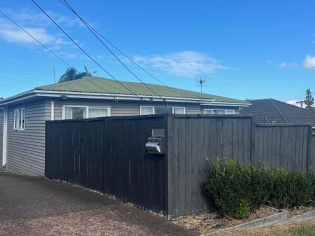 House for rent in Hillsborough, Oroua County