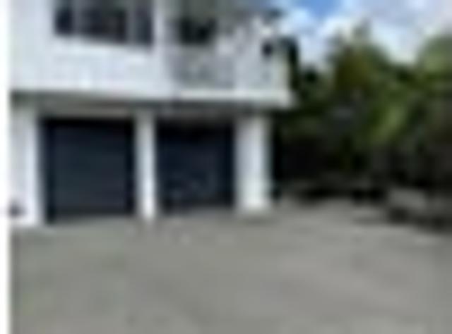 Townhouse for rent in Hillsborough, Oroua County