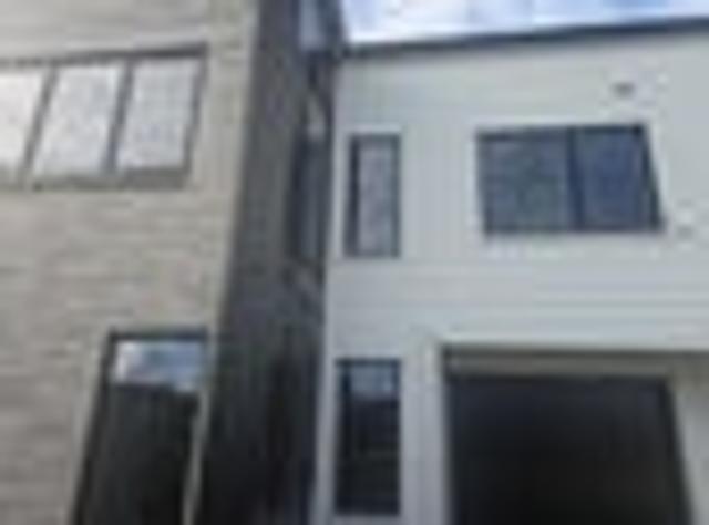 House for rent in Three Kings, Oroua County