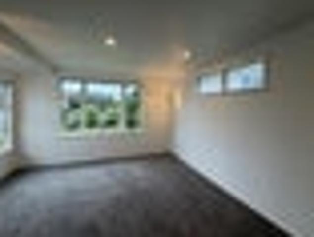 House for rent in Hillsborough, Oroua County