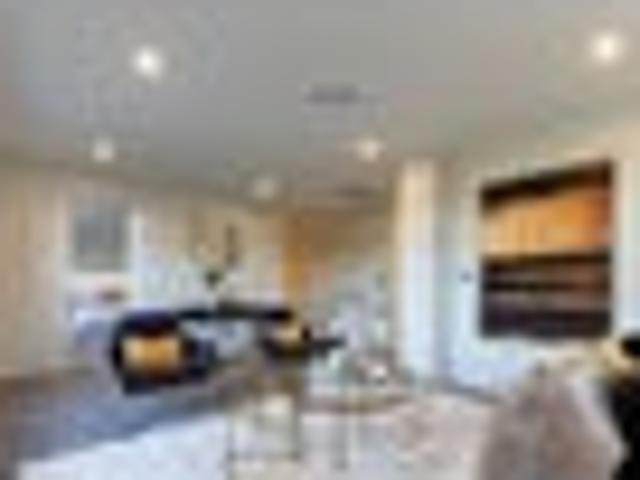 Townhouse for rent in Hillsborough, Oroua County