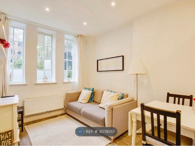 Apartment for rent in London Borough of Camden, Greater London