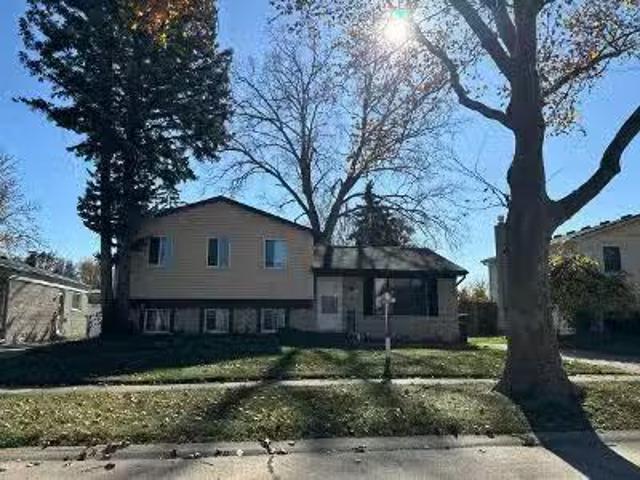 House for sale in Sterling Heights