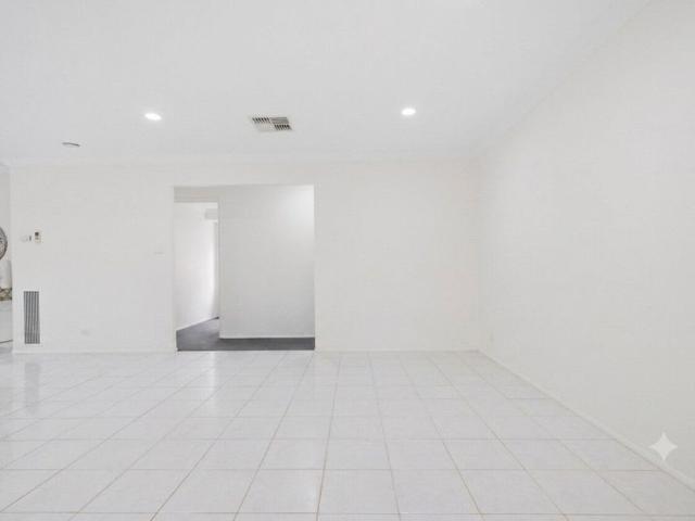 Room for rent in Camerons Creek, Victoria