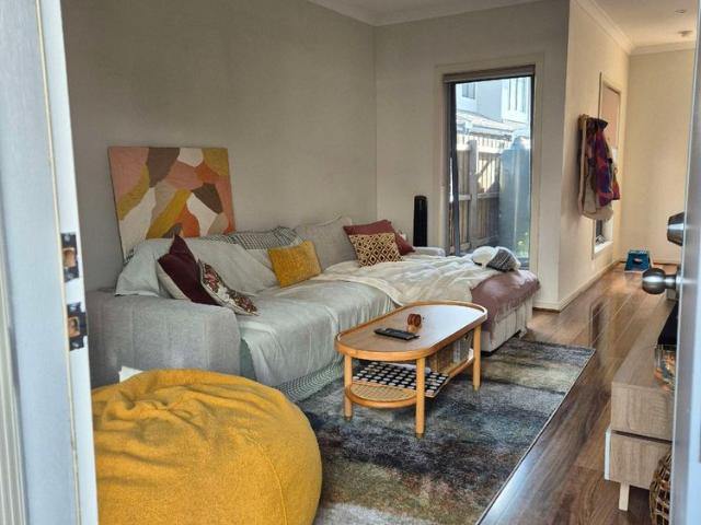 Room for rent in Camerons Creek, Victoria