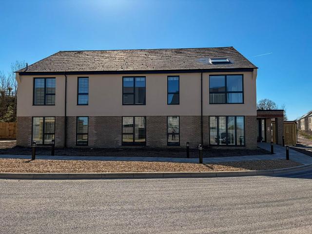 Apartment for rent in Commercial End, Barway