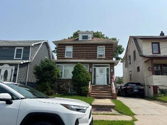 House for sale in Cliffside Park, New Jersey
