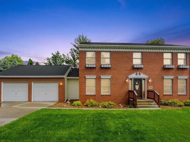 House for sale in Waverly