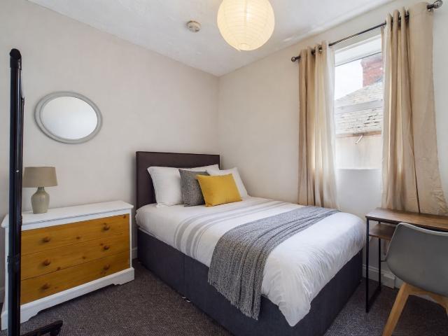 Room for rent in Mount Wise