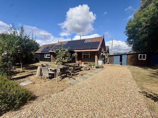 House for rent in Bury, Littlecote