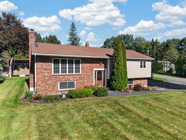 House for sale in Hardy Hill, Hampden