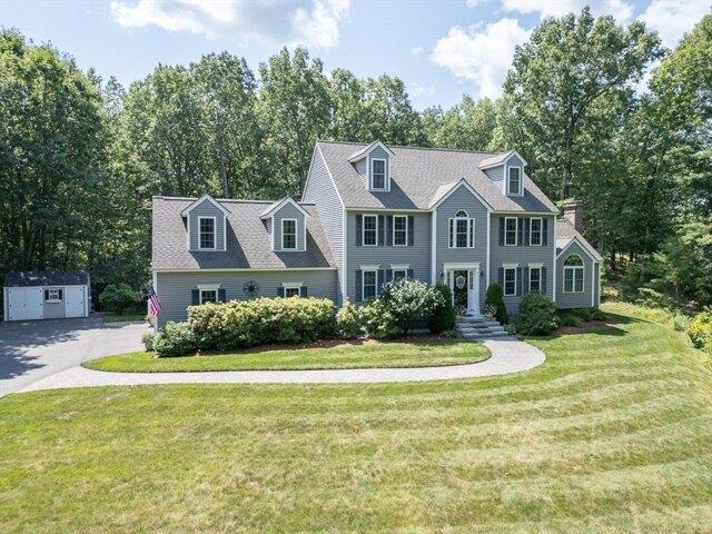 House for sale in Townsend, Massachusetts