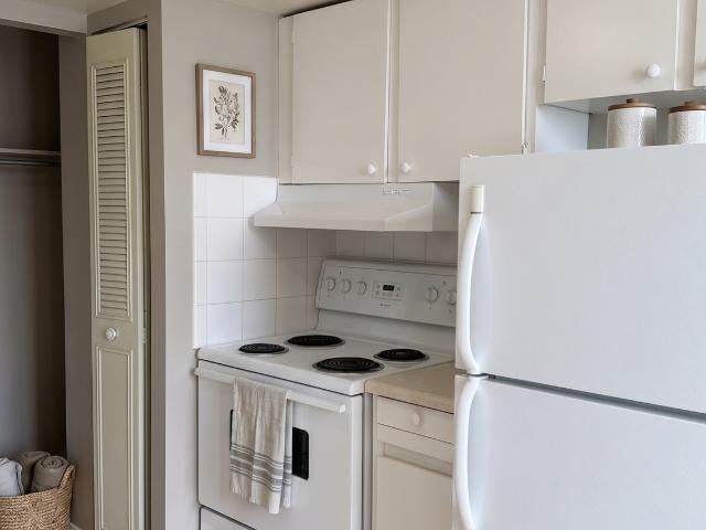 Apartment for rent in Wedgewood, Alberta
