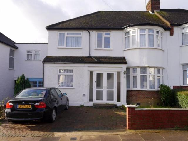 House for rent in High Barnet, Greater London