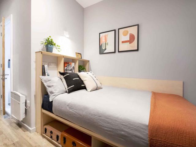 Apartment for rent in Saint George's, Netherthorpe