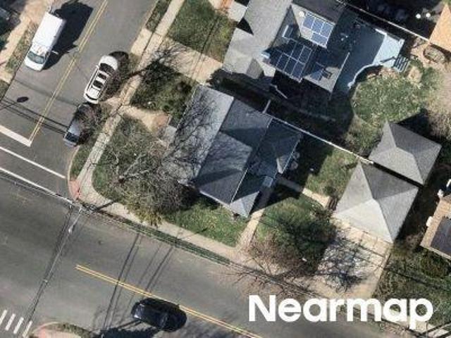 House for sale in Elizabeth, New Jersey