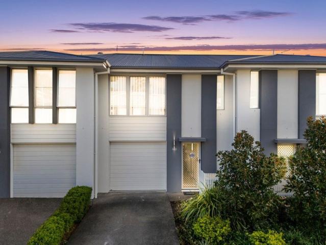 Townhouse for sale in Toombul, Queensland