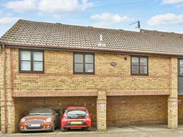 House for sale in Brompton, Chatham