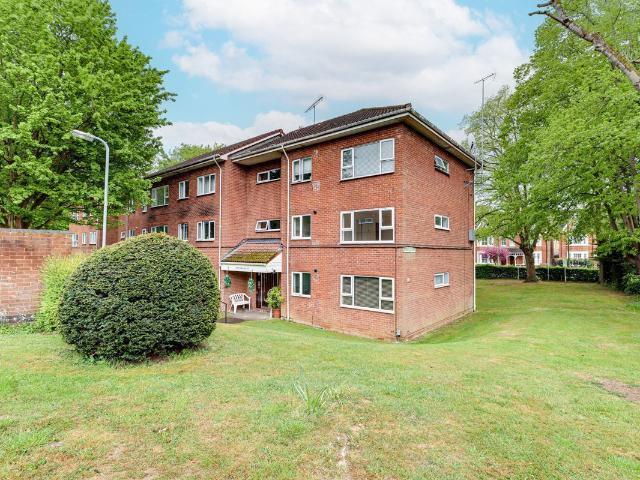 Apartment for rent in Roundwood, Five Acres
