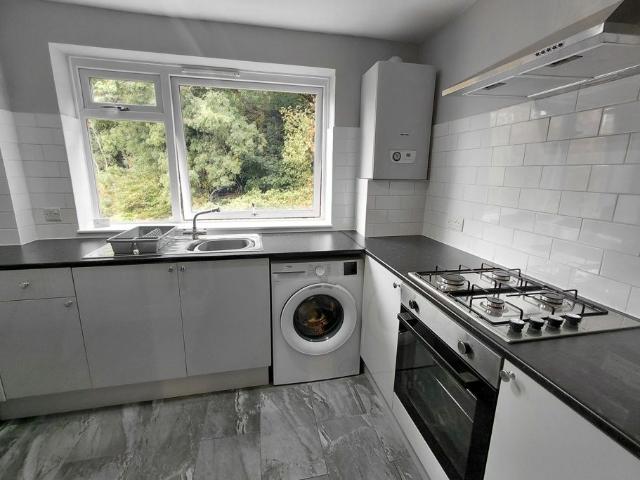 Apartment for rent in Hillview, Surrey