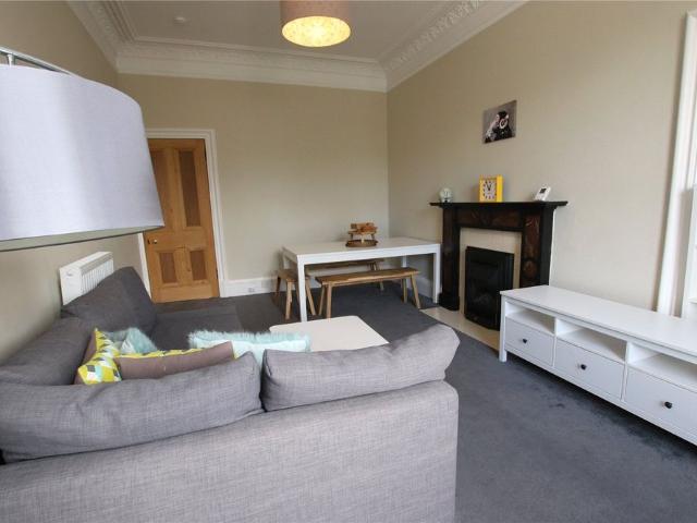 Apartment for rent in Hillside, Leith