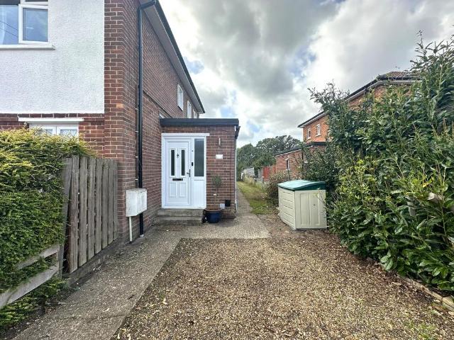 Apartment for rent in Catisfield, Fareham