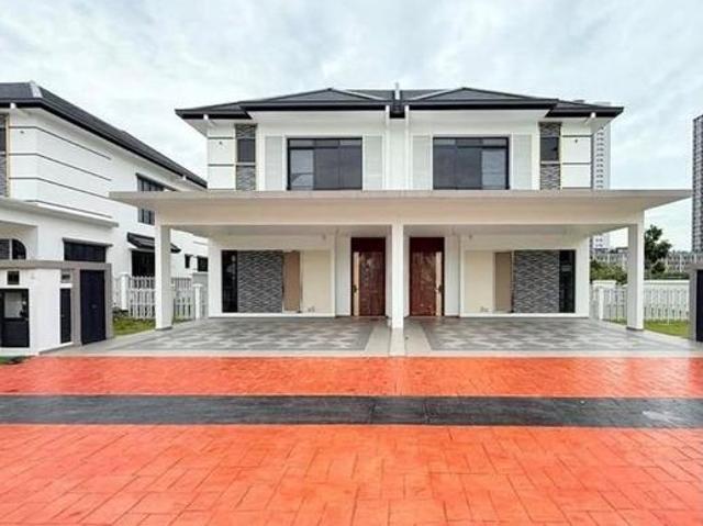 Residential House for sale in Sendayan Village, Negeri Sembilan