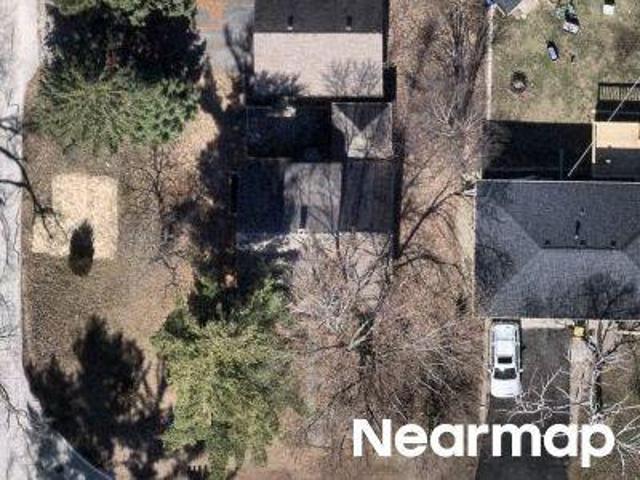 House for sale in Mchenry, Illinois