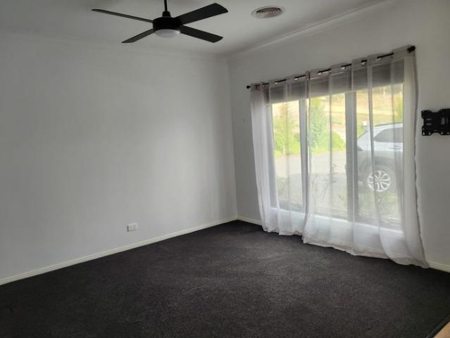 House for rent in Guildford, Victoria