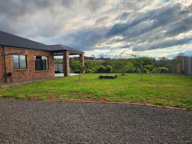 House for rent in Guildford, Victoria