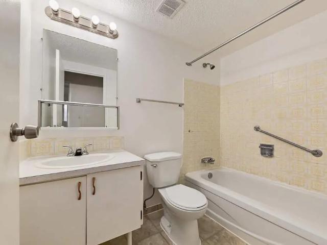 Apartment for rent in Medicine Hat
