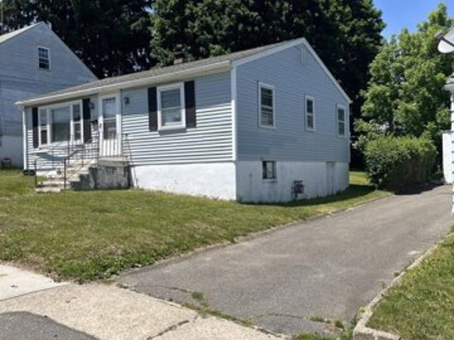 House for sale in Waterbury, Connecticut