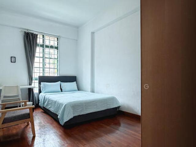 Apartment for rent in Hillview, Singapore
