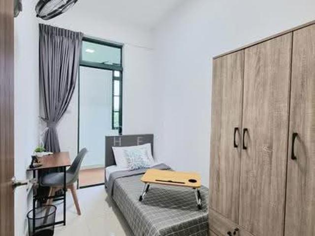 Apartment for rent in Hillview, Singapore