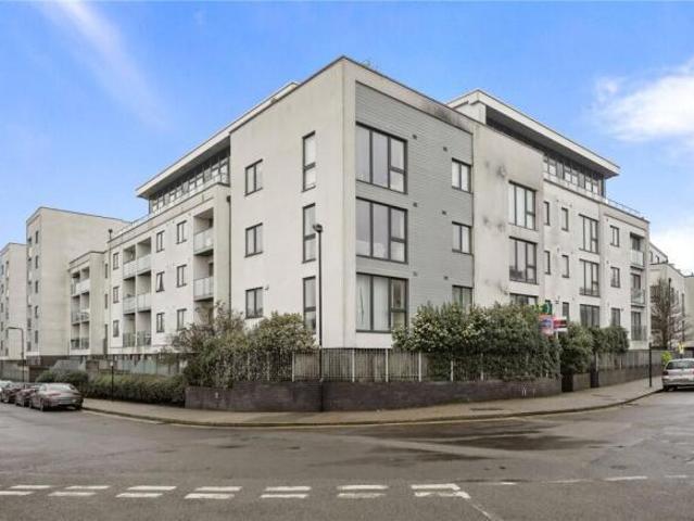 Apartment for rent in Higham Hill, Greater London