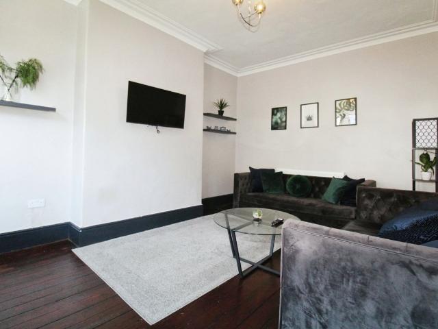 Room for rent in Harehills, West Yorkshire