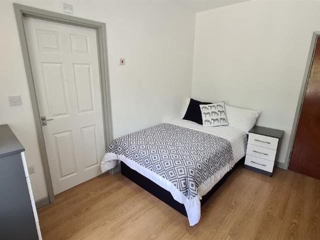 Room for rent in West Midlands