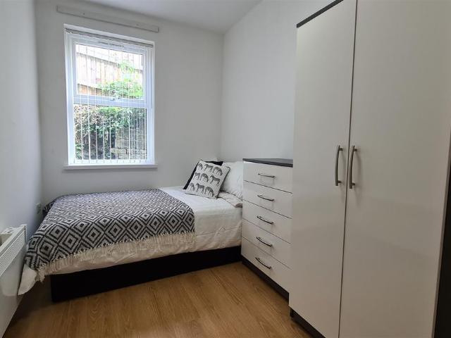 Room for rent in West Midlands