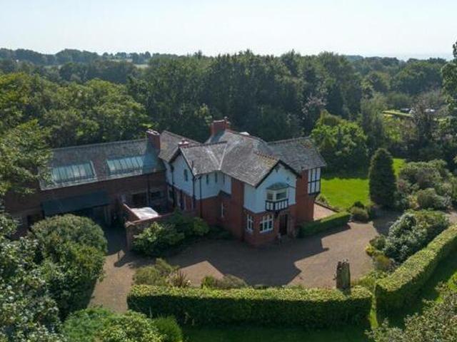 House for sale in Little Neston, West Vale