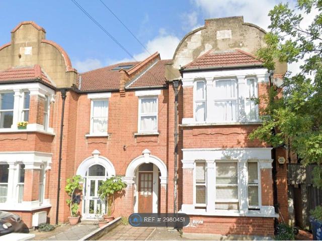 Apartment for rent in Wealdstone, Greater London