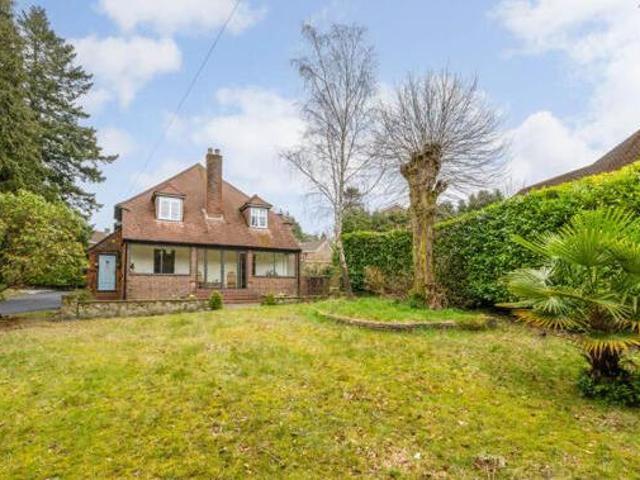 House for sale in Fole, Surrey
