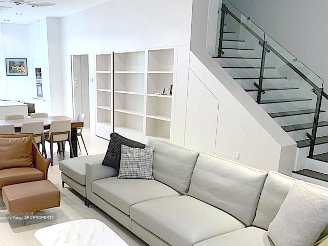 Condominium for sale in Upper Bukit Timah