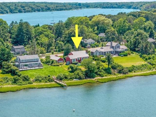 House for sale in Vineyard Haven, Tisbury