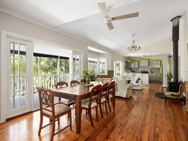 Cottage for sale in Kings Creek, Queensland